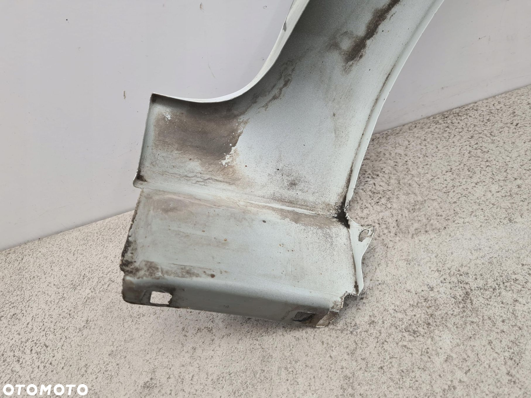 FORD FIESTA MK7 BŁOTNIK LEWY PRZÓD H9 - 16