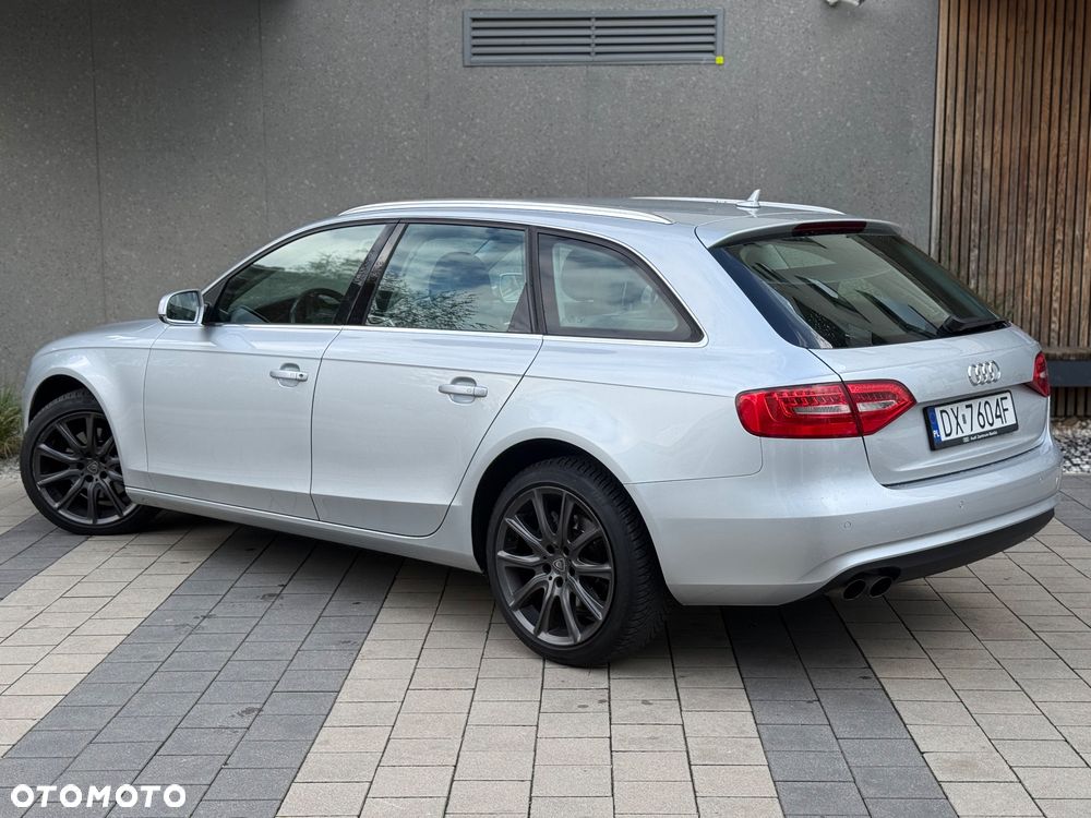 Audi A4 2013 photo 2