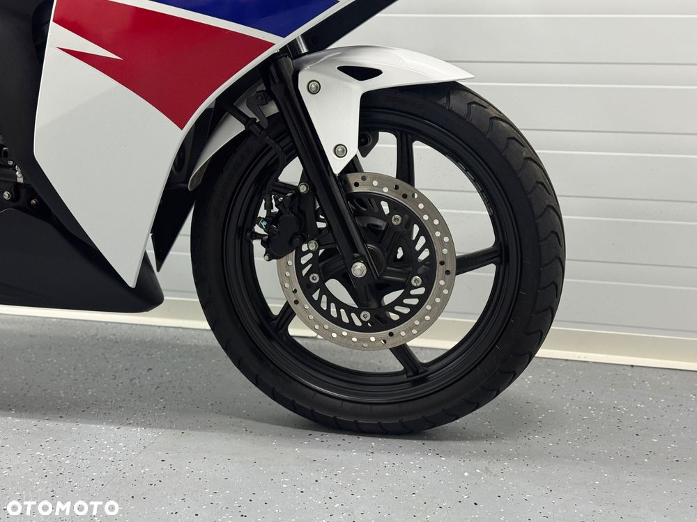 Honda CBR - 8