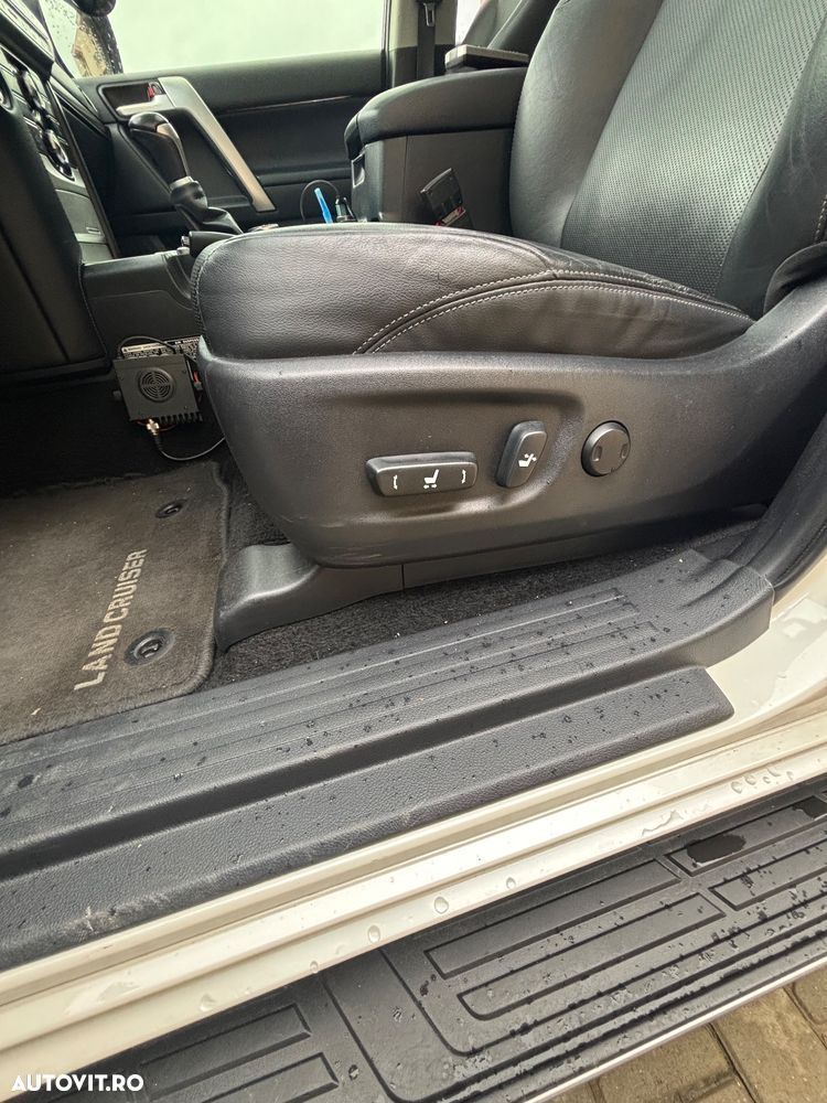 Toyota Land Cruiser 2.8l Turbo D-4D A/T AVS Luxury - 18