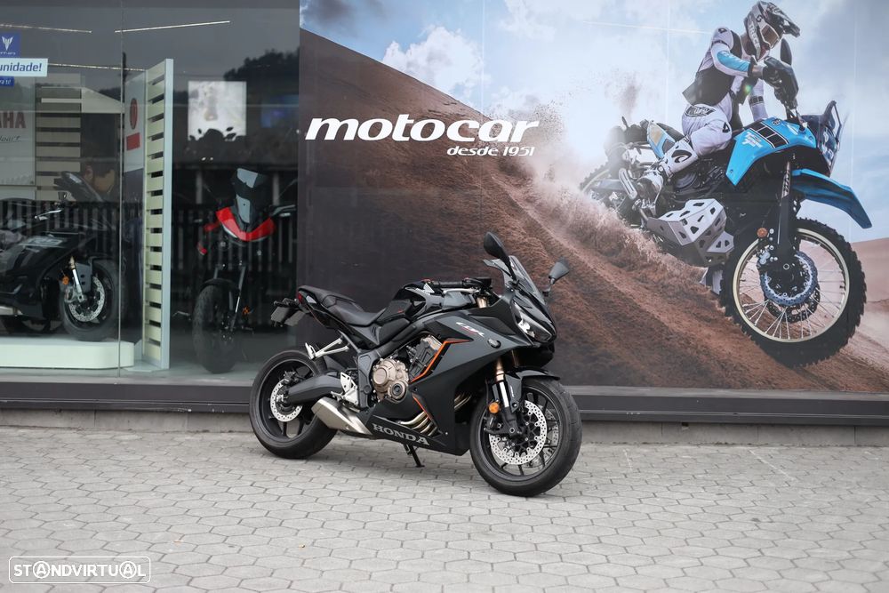 Honda CBR 650R - 1