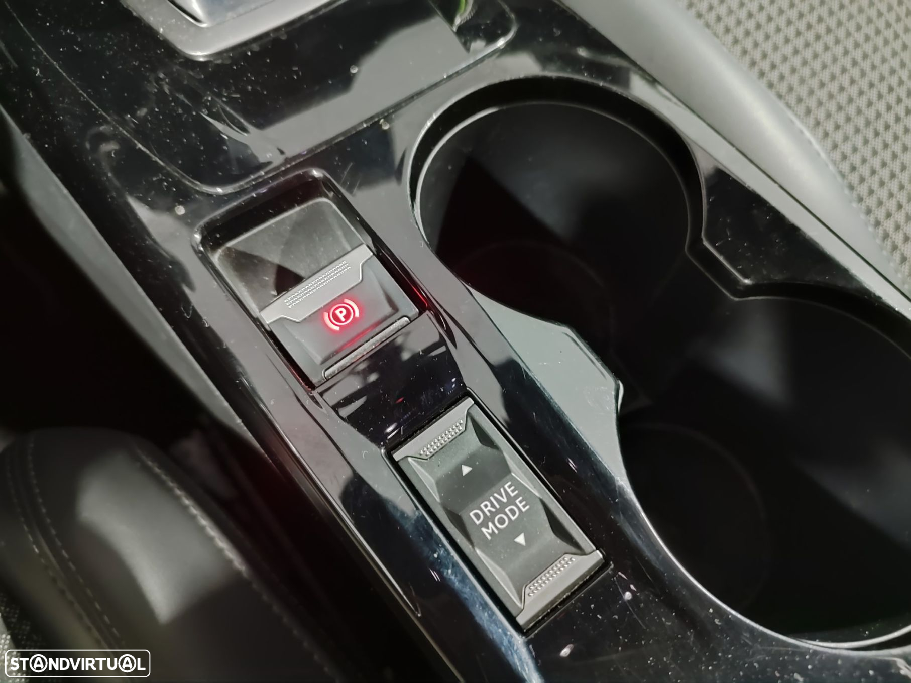 Peugeot e-208 50 kWh GT Line - 31
