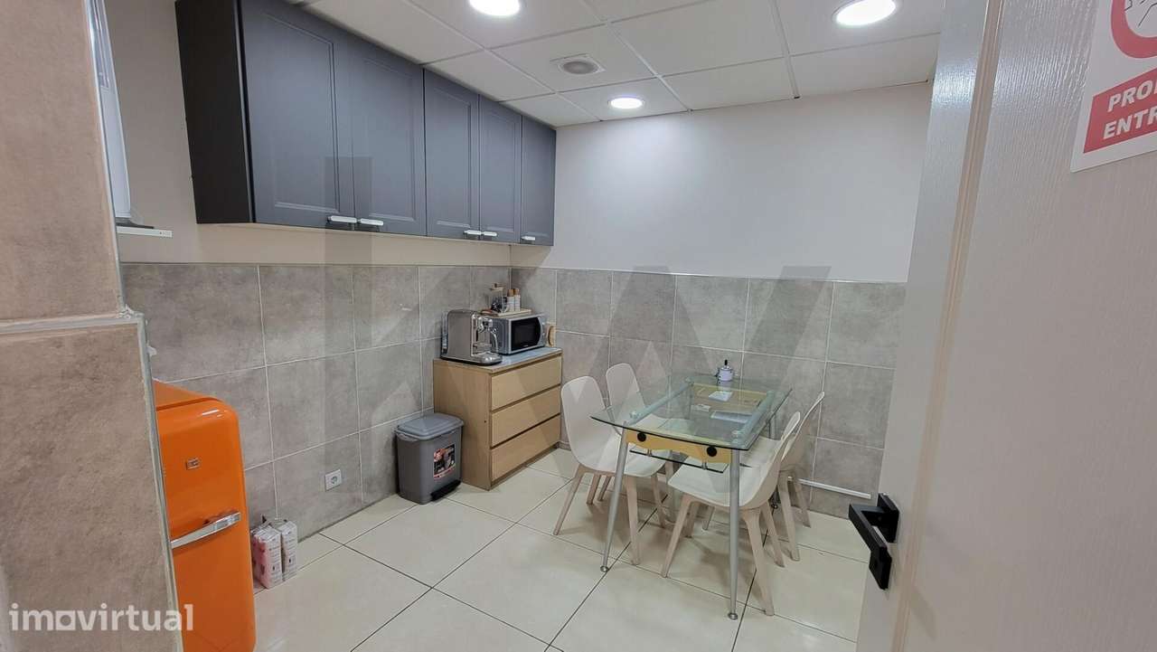 Loja com 300 m2 Junto à Baixa de Lisboa - Grande imagem: 2/20