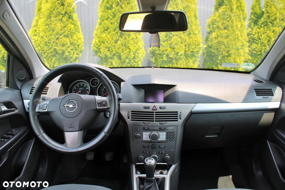 Opel Astra 1.6 - 17