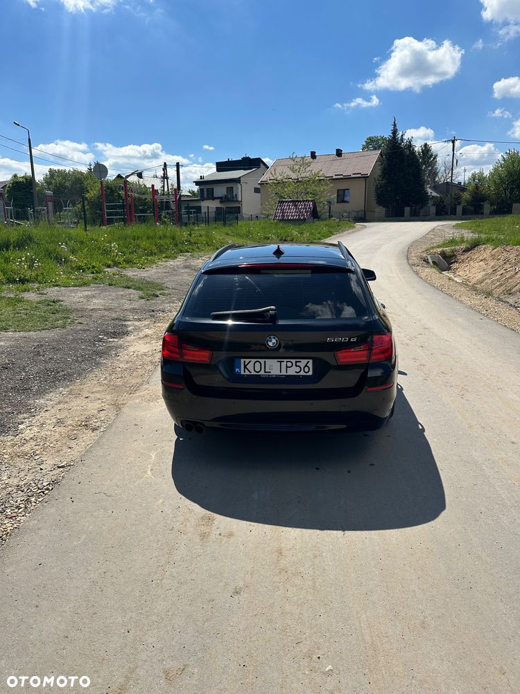 BMW Seria 5 520d - 11