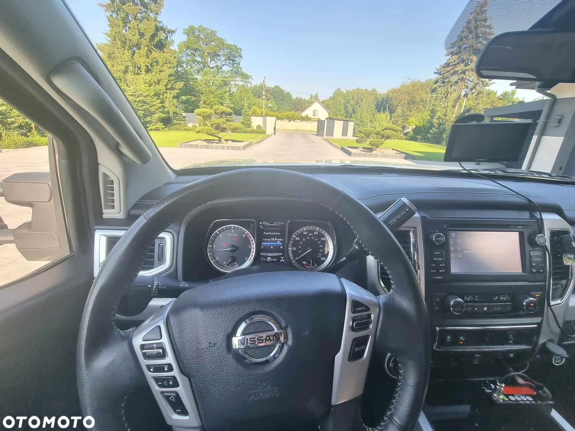 Nissan Titan - 14
