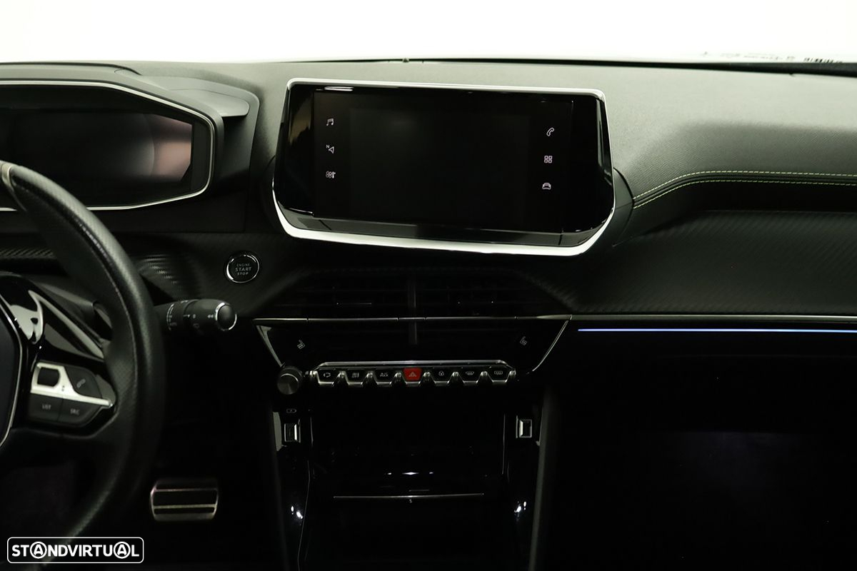 Peugeot 2008 1.2 PureTech GT EAT8 - 9