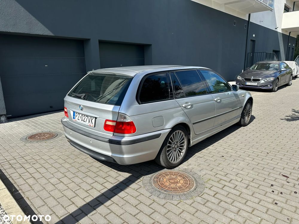 BMW Seria 3 330xi Edition Exclusive - 5