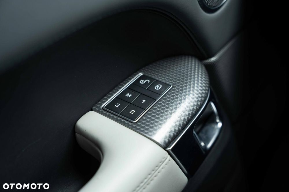 Land Rover Range Rover Sport - 28