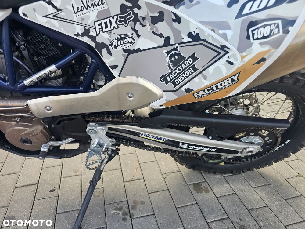 Husqvarna 701 - 14
