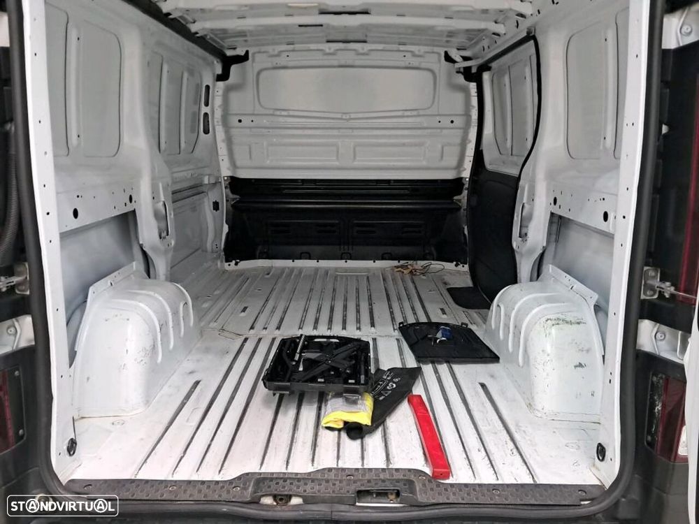 Renault Trafic 2.0 dCi L1H1 - 6