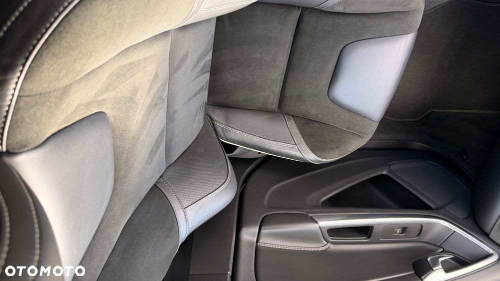 Volvo V60 D4 Drive-E R-Design Summum - 17