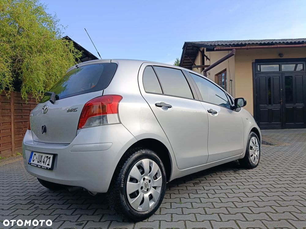 Toyota Yaris - 6