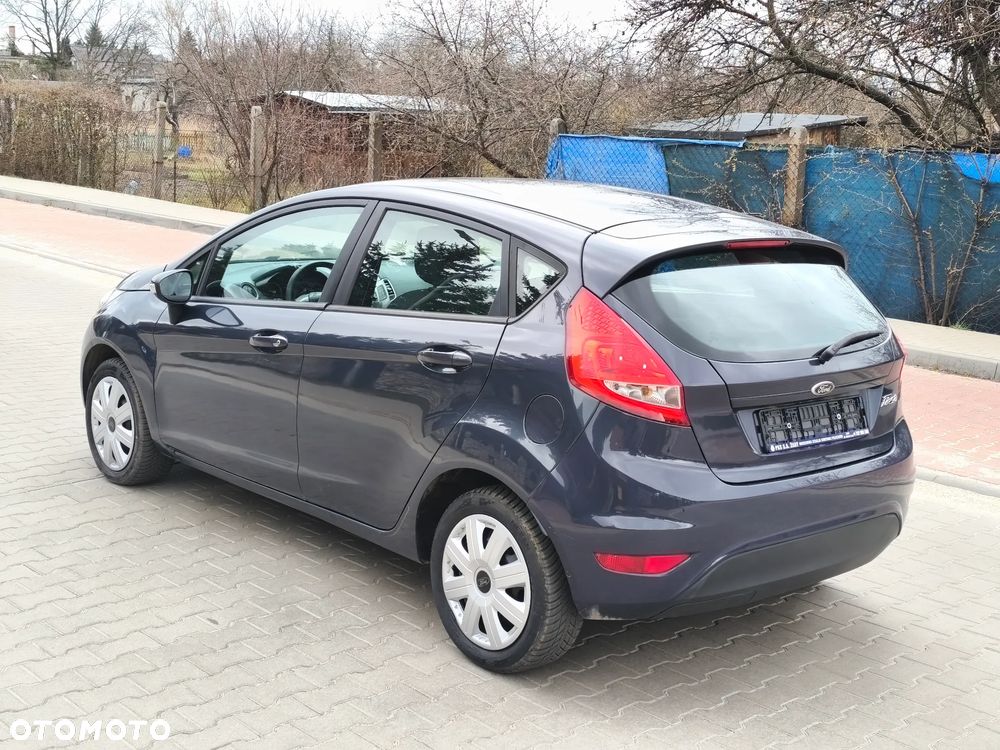 Ford Fiesta 1.25 Celebration - 5