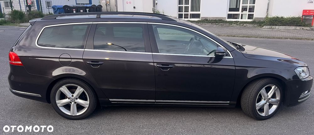 Volkswagen Passat - 2