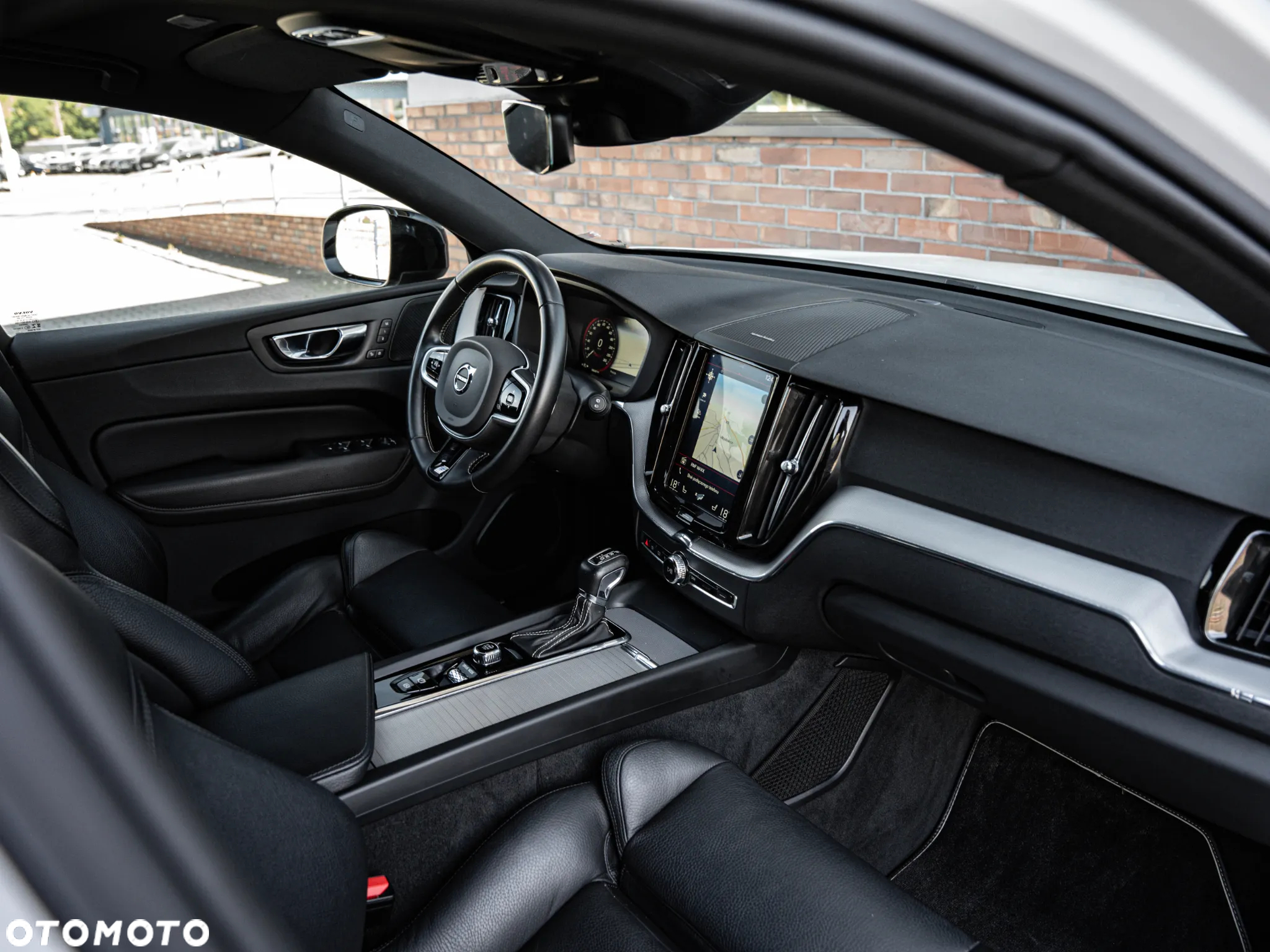Volvo XC 60 D4 Geartronic RDesign - 25
