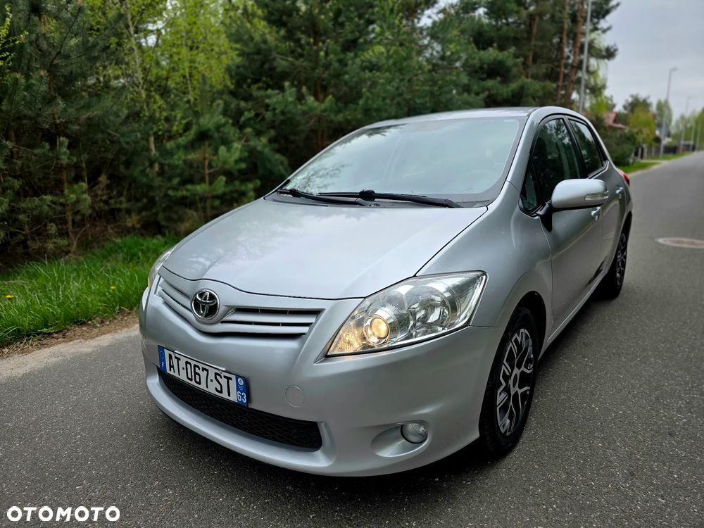 Toyota Auris 2.0 D-4D Travel - 7