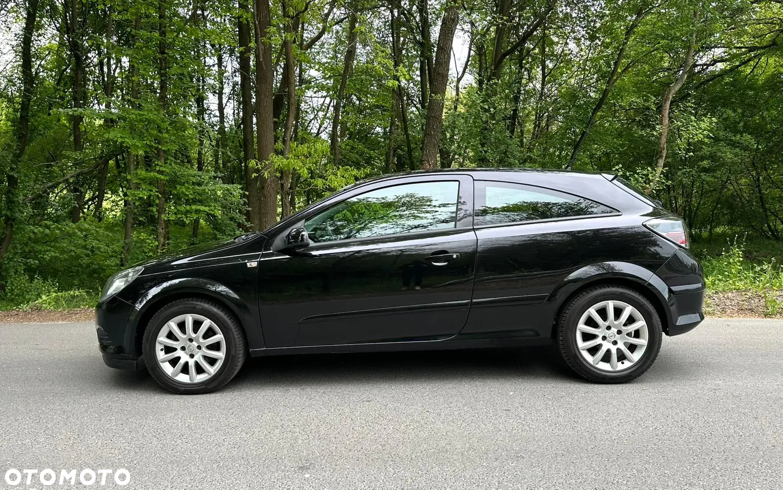 Opel Astra III GTC 1.6 Enjoy - 6