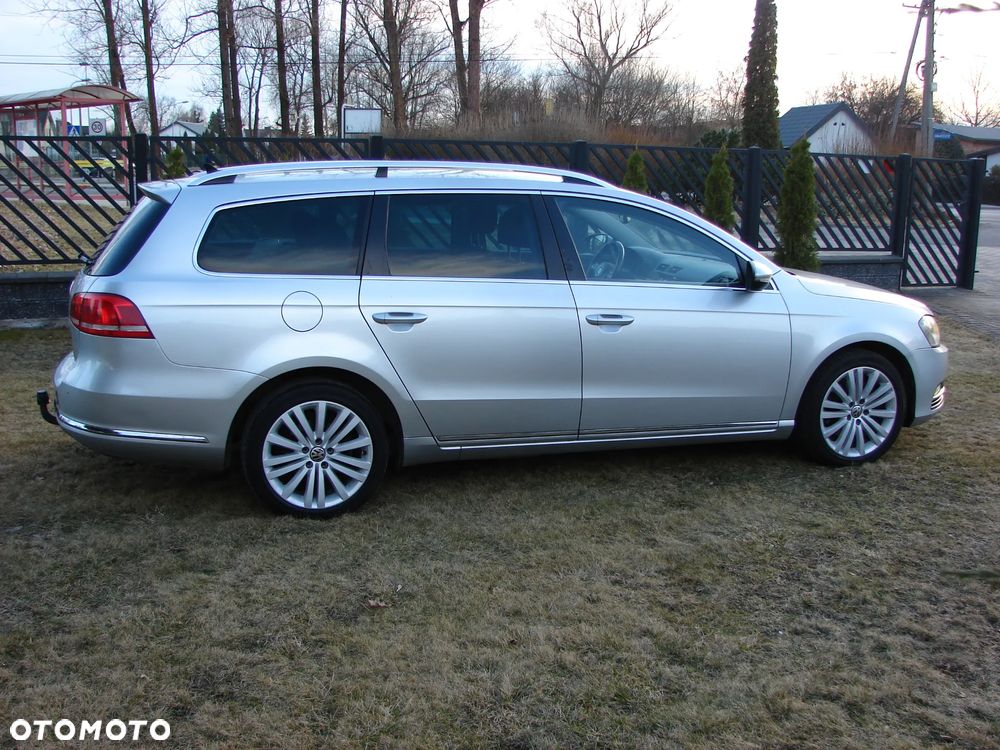 Volkswagen Passat - 11