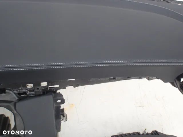 MERCEDES W205 C DESKA KONSOLA KOKPIT PULPIT PÓŁKA PARAPET SKÓRA MANUAL AUTOMAT  naprawa regeneracja Raz2 !!! - 30