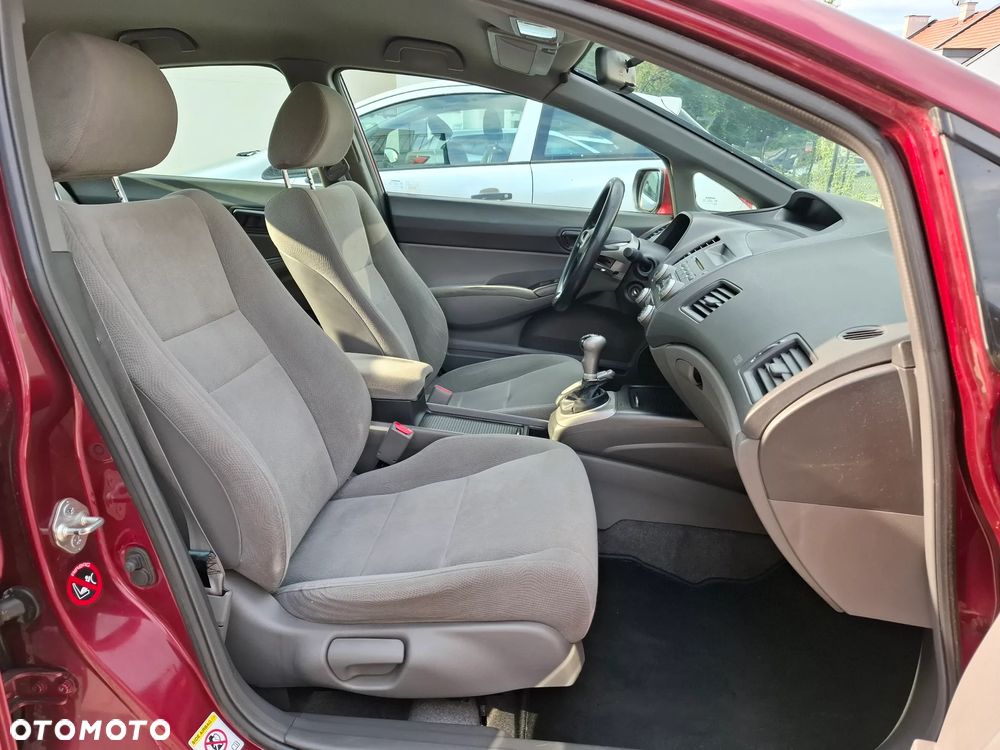 Honda Civic 1.8 Comfort - 9