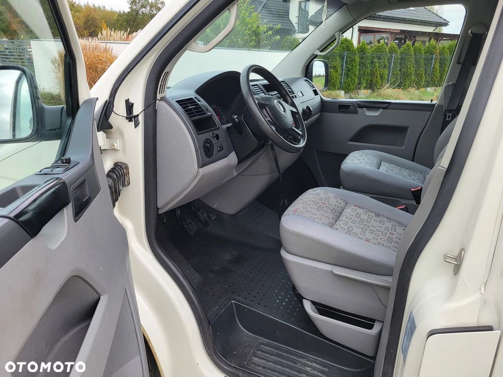 Volkswagen Transporter - 8