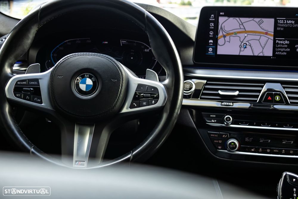 BMW 520 d Pack M Auto - 19