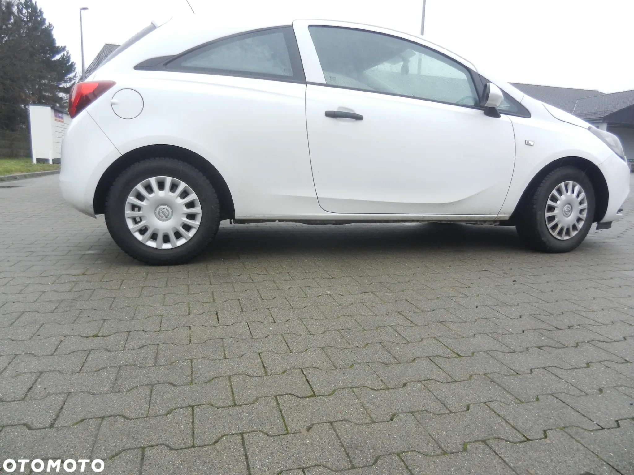 Opel corsa van - 10