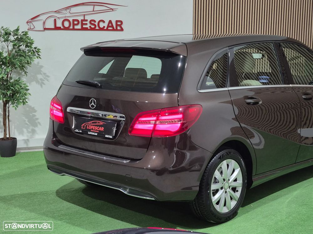 Mercedes-Benz B 180 d Style - 6