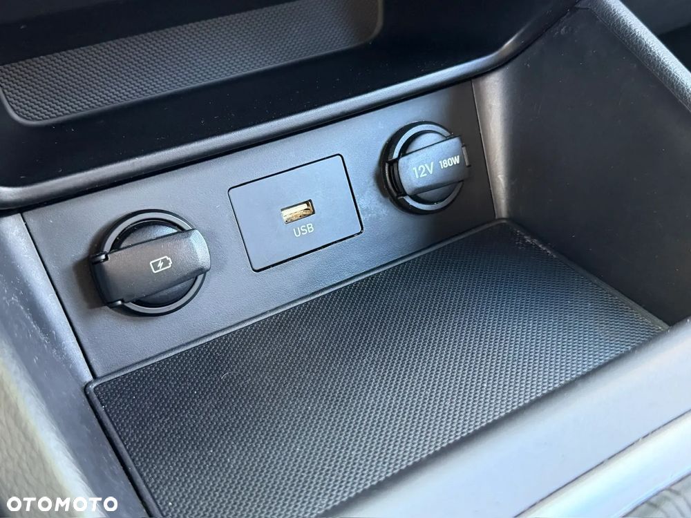 Hyundai Kona - 23