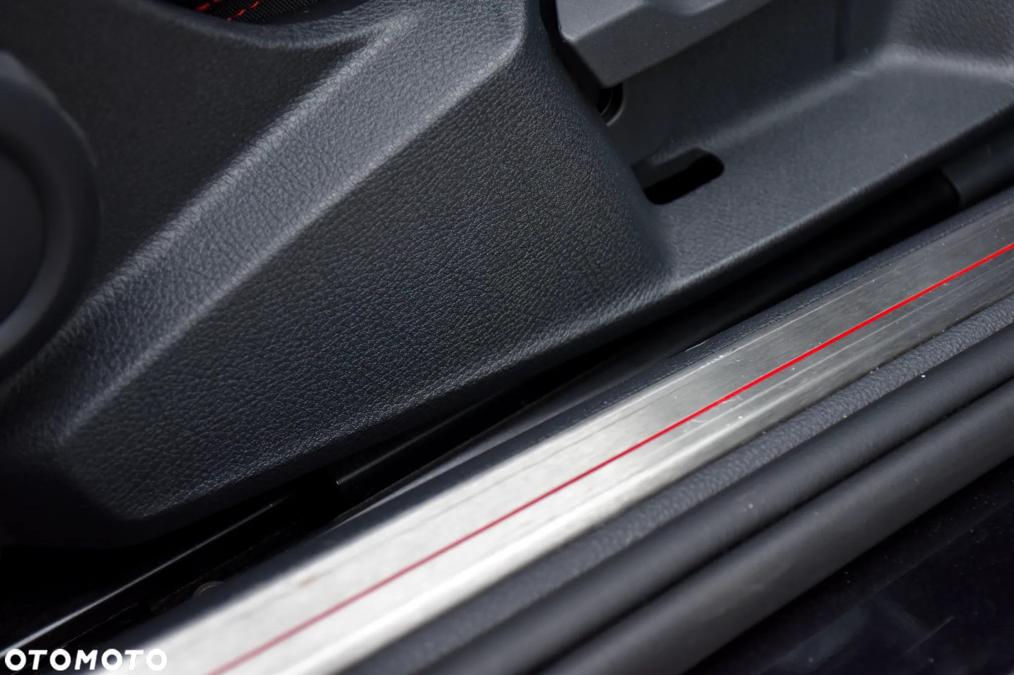 Volkswagen Golf GTI (BlueMotion Technology) DSG - 21