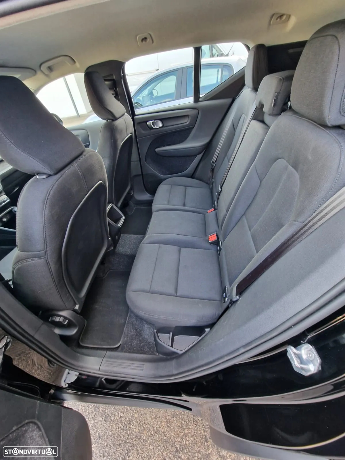 Volvo XC 40 1.5 T3 Tech Edition - 6