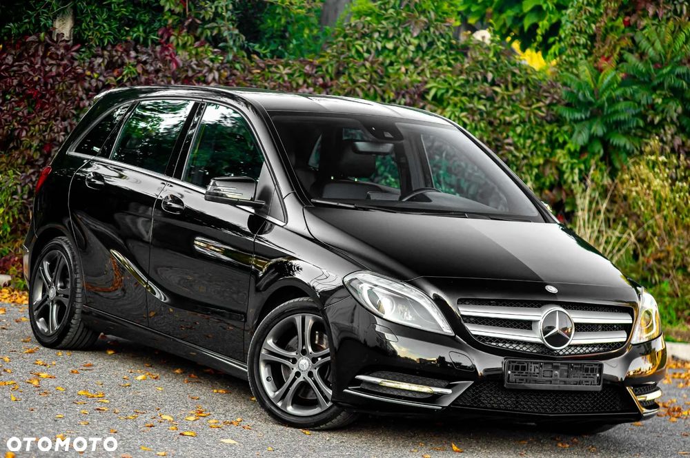 Mercedes-Benz Klasa B 220 4-Matic Style - 29