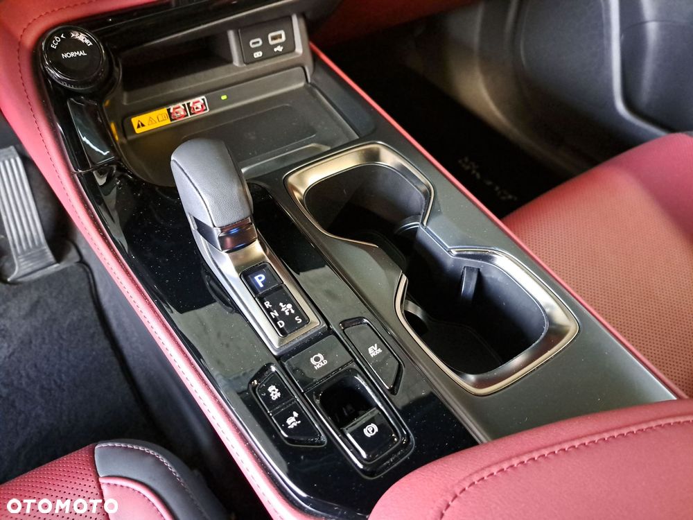 Lexus NX 350h Prestige AWD - 28