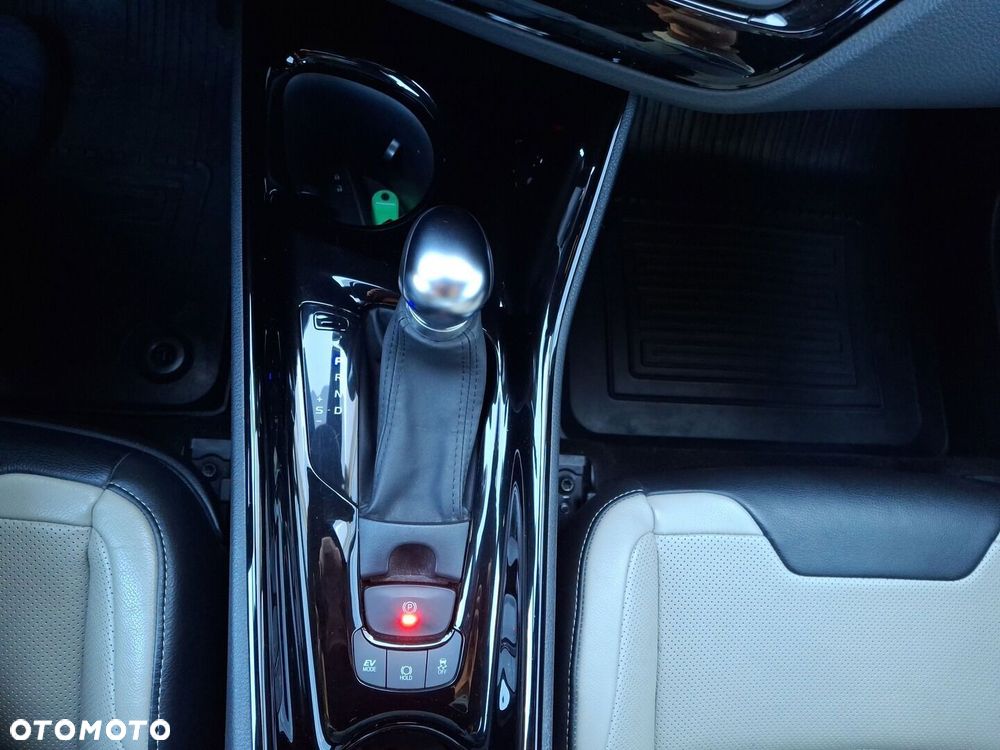 Toyota C-HR 2.0 Hybrid Selection - 25