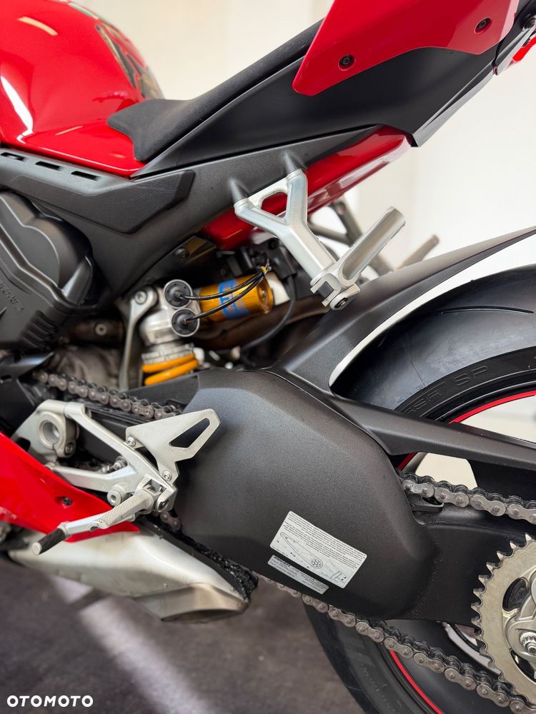 Ducati Panigale V4S - 28