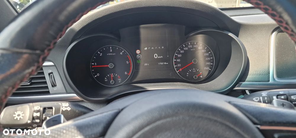 Kia Optima 1.7 CRDI GT Line DCT - 35