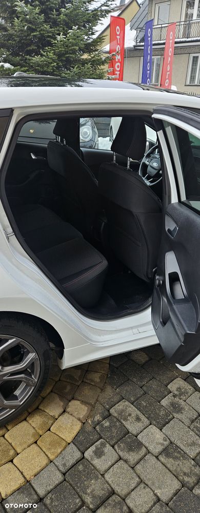 Ford Fiesta 1.0 EcoBoost S&S ST-LINE - 23