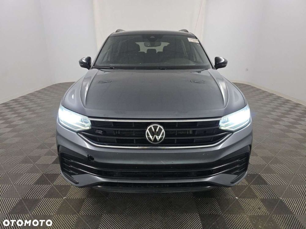 Volkswagen Tiguan - 4