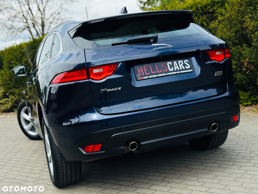 Jaguar F-Pace 25t AWD Prestige - 17