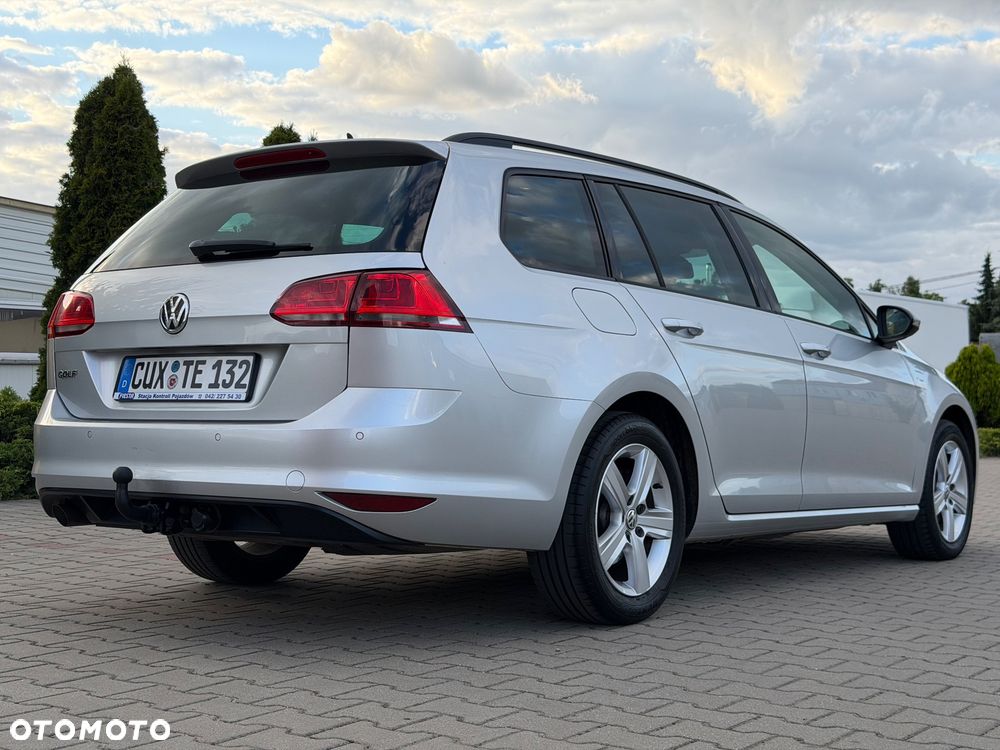 Volkswagen Golf 1.6 TDI DPF Highline - 15