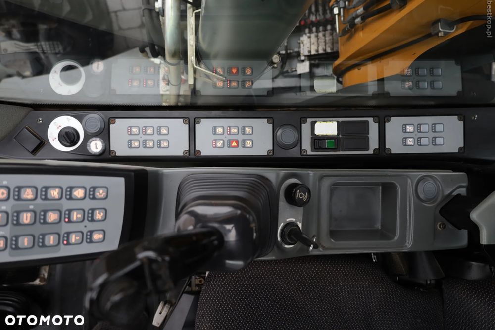Liebherr A918 Compact - 33