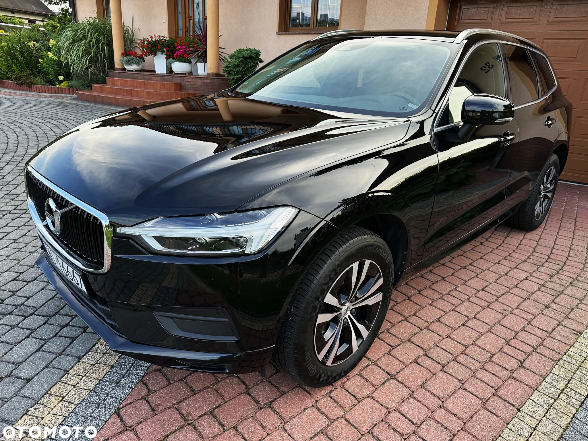 Volvo XC 60 D4 Momentum Pro - 21