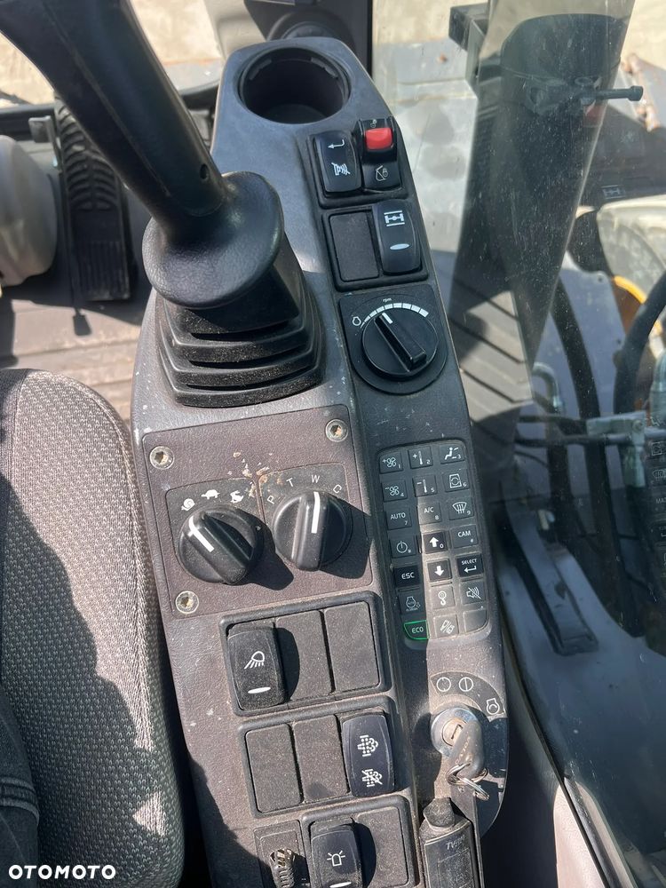 Volvo EW140D - 16