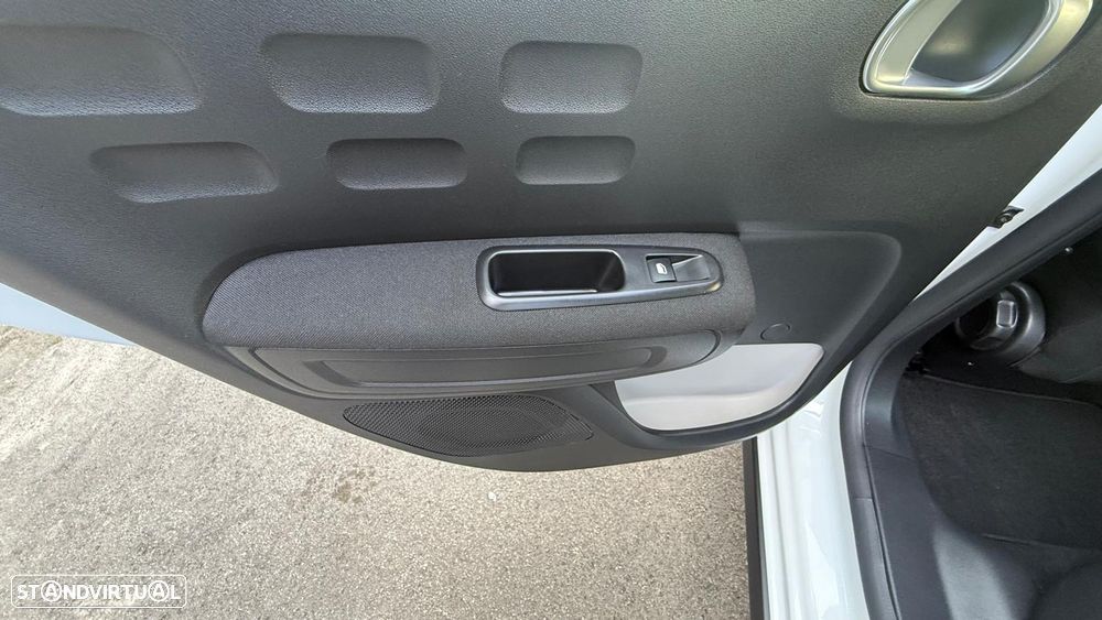 Citroën C3 1.2 PureTech Shine - 12