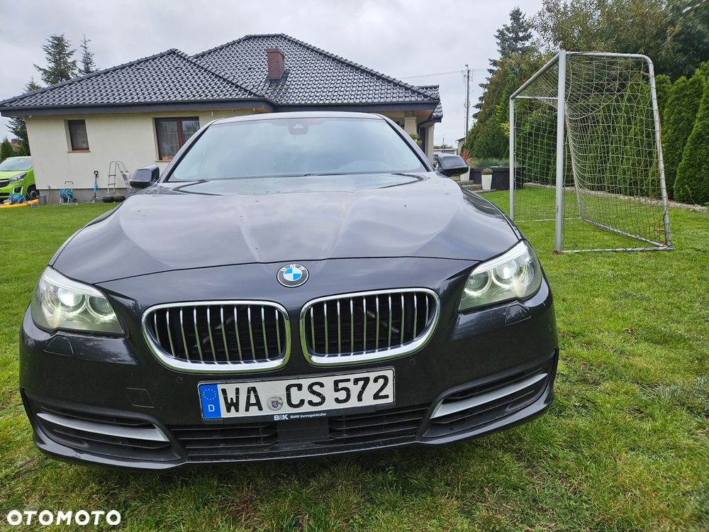 BMW Seria 5 520d xDrive Touring - 6