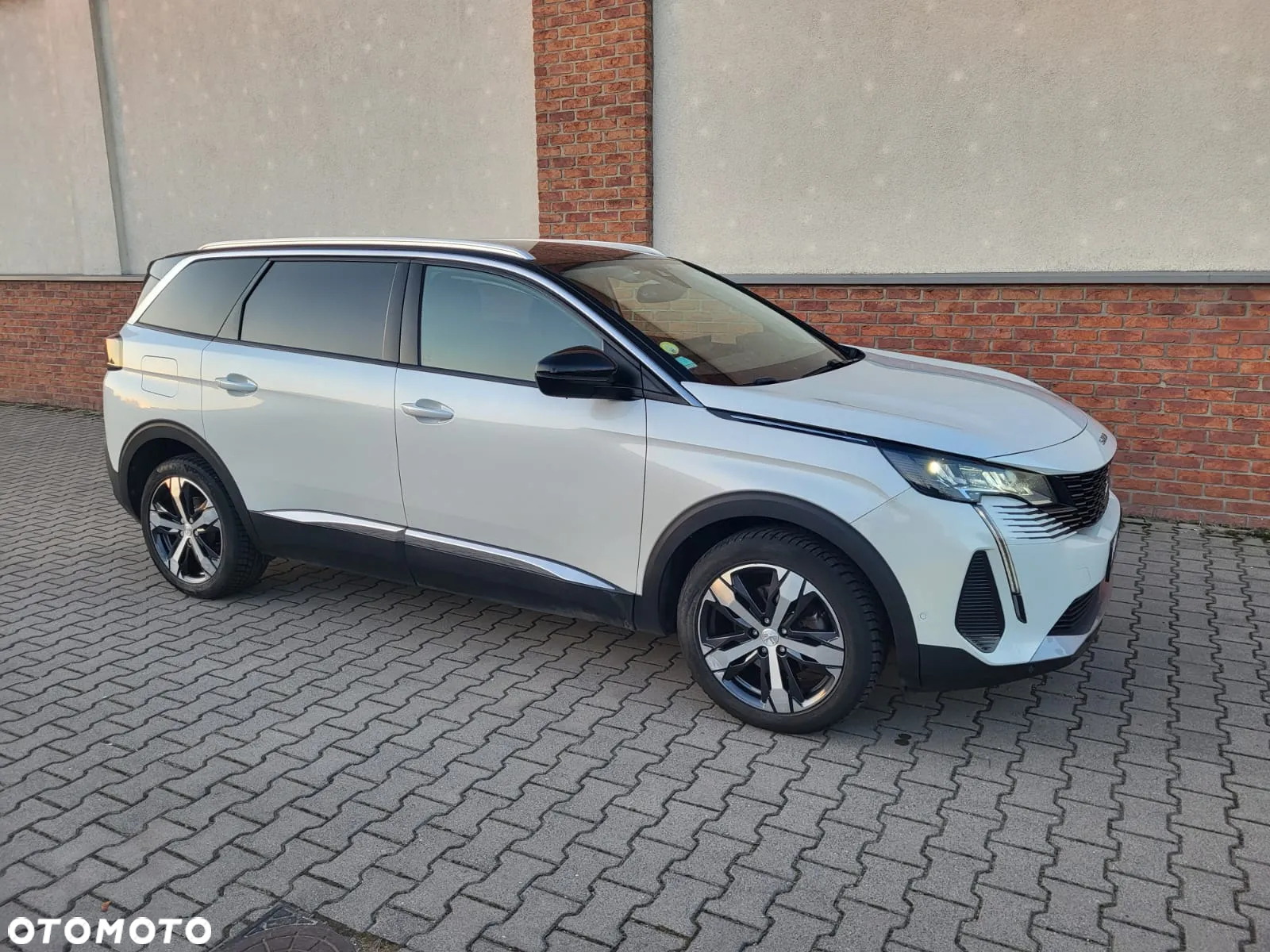 Peugeot 5008 1.5 BlueHDi Active S&S EAT8 - 14
