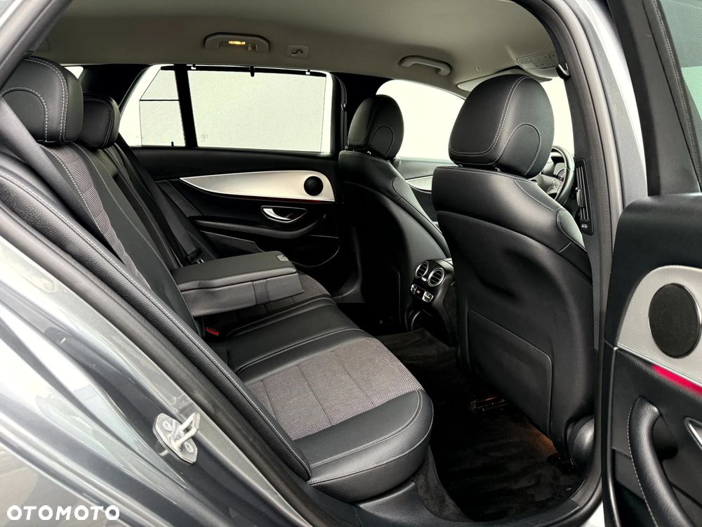 Mercedes-Benz Klasa E 220 d 9G-TRONIC Avantgarde - 23