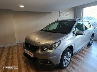 Peugeot 2008 1.2 PureTech Style - 12