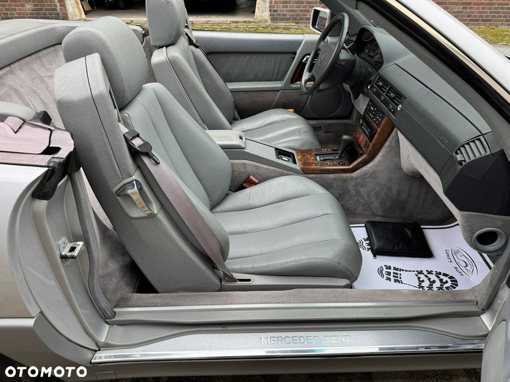 Mercedes-Benz SL - 33